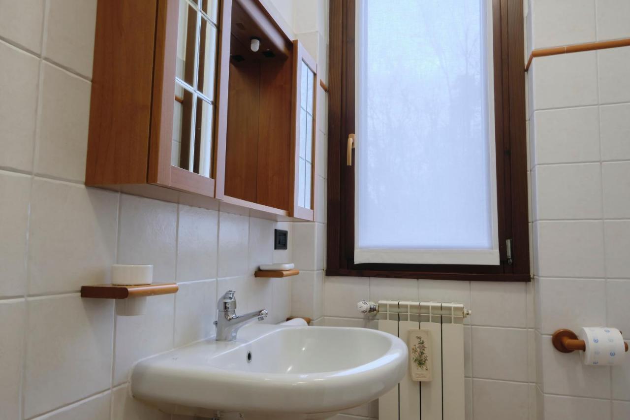 10' From Malpensa Casa Moderna, Netflix & Wi-Fi Apartment Casorate Sempione Ngoại thất bức ảnh